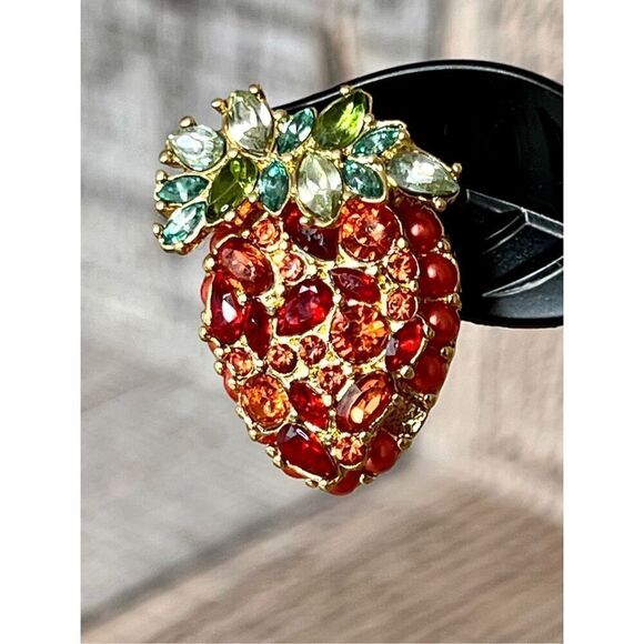 Baublebar Crystal Strawberry Rhodochrosite Stud Earrings Gold Tone Costume Jewel - Picture 3 of 7